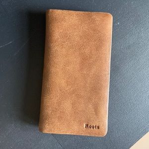Brand New Roots Wallet